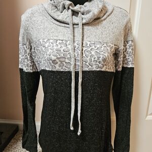 Market & Spruce Gray and Black Cowl Neck Sweater